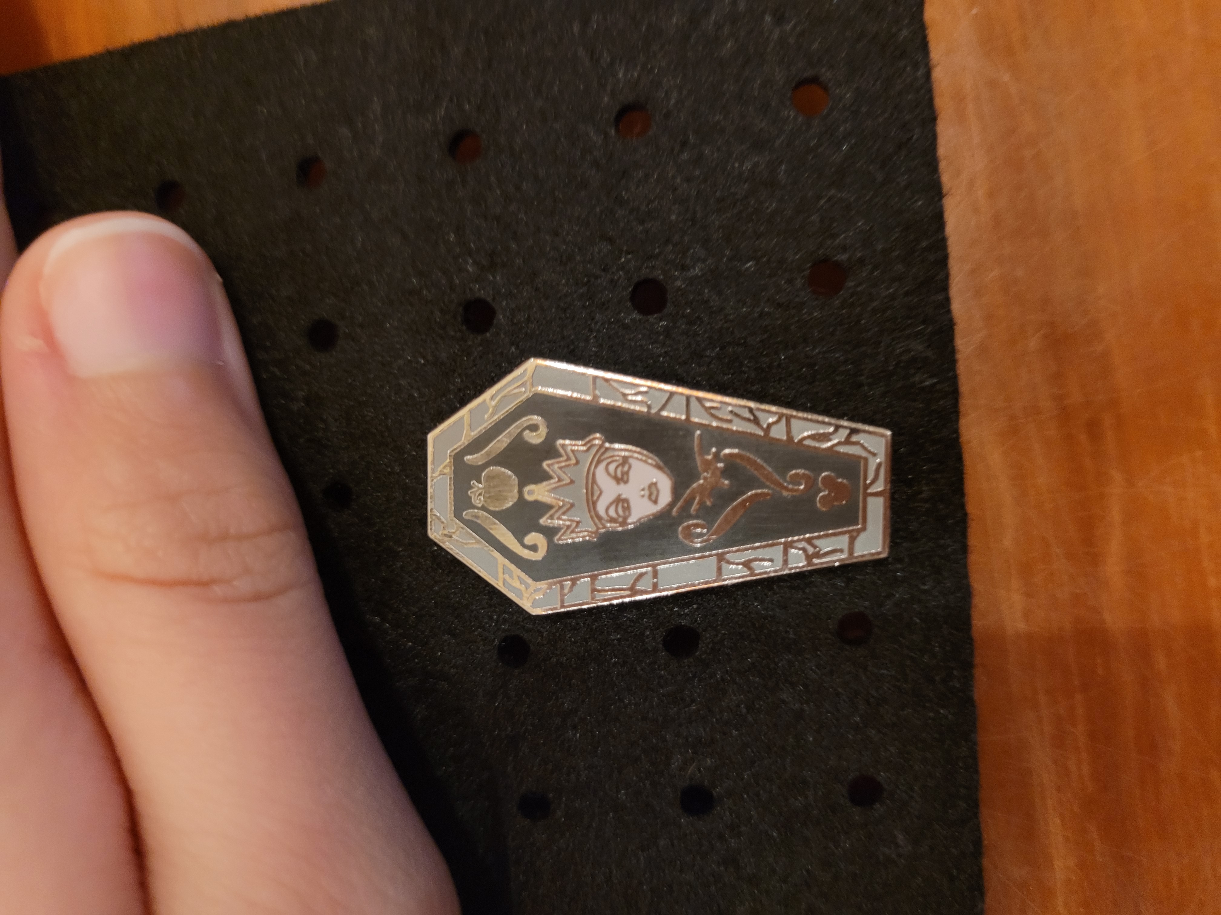 Disney Parks Hidden Mickey Villain Coffin series cruella de vil Pin