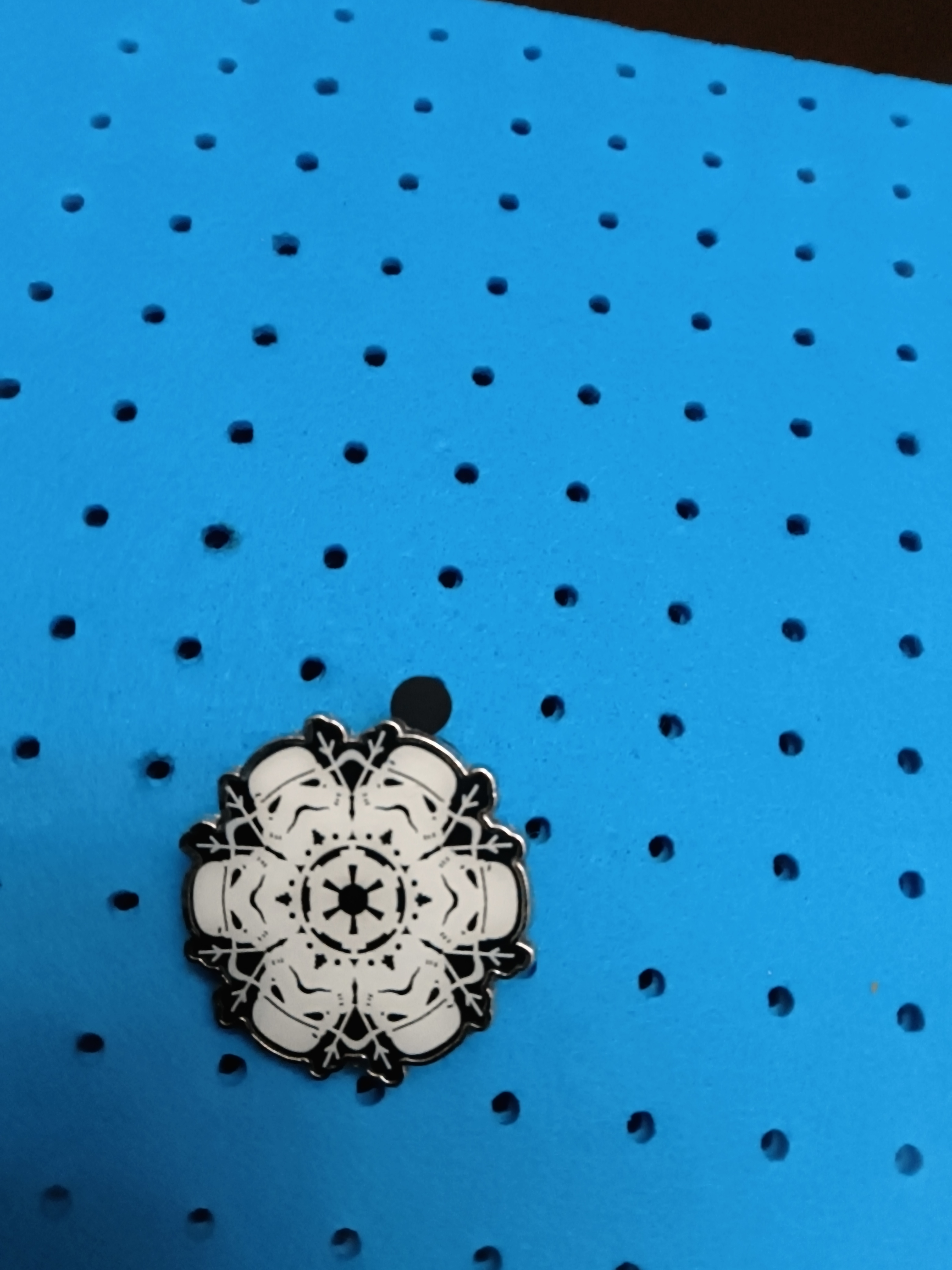 Star Wars Stormtrooper Snowflakes Booster 2016 Official Disney Trading Pin