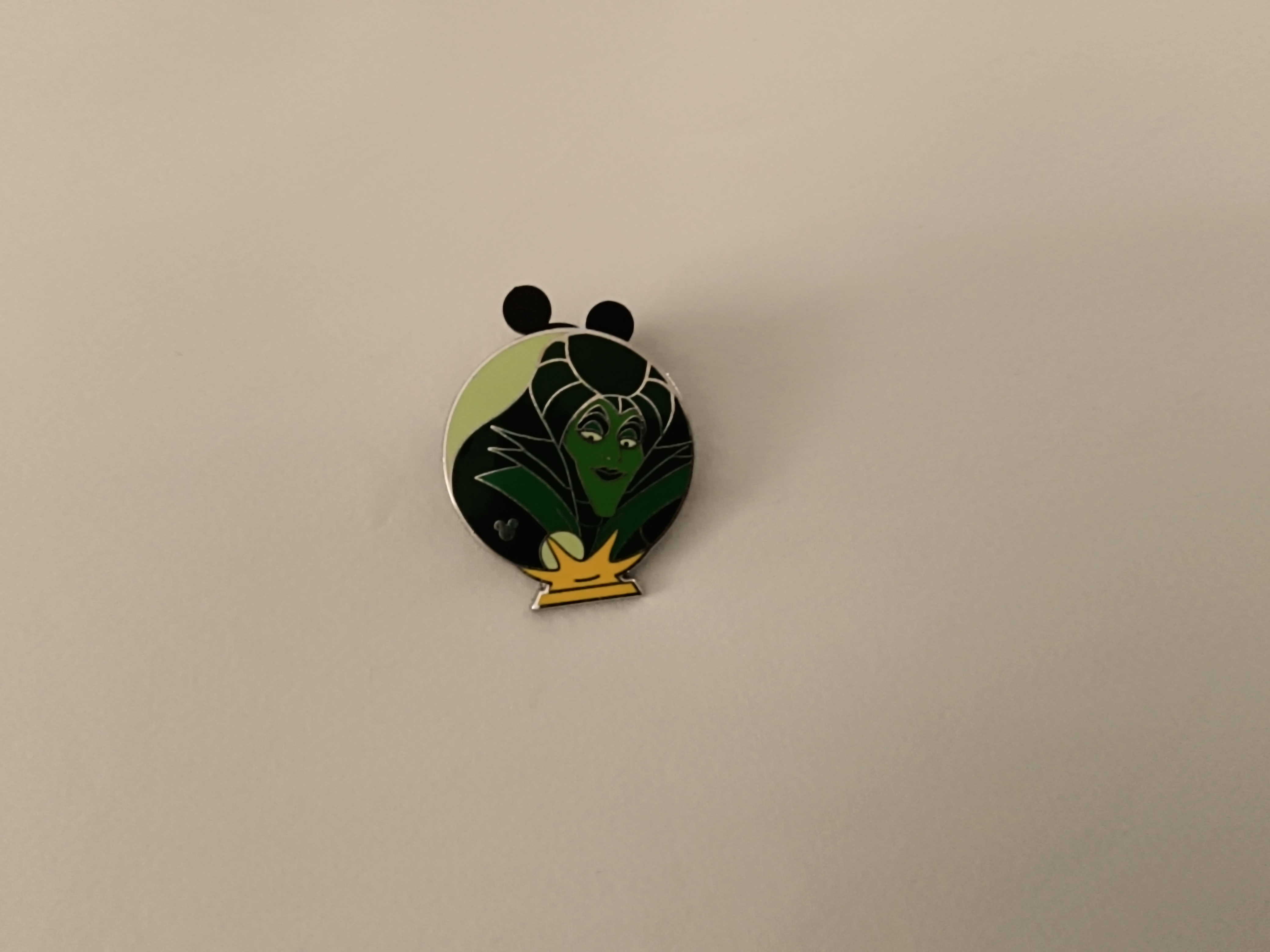Maleficent Mistress Of All Evil Sleeping Beauty Green Hidden A Mickey Pin 