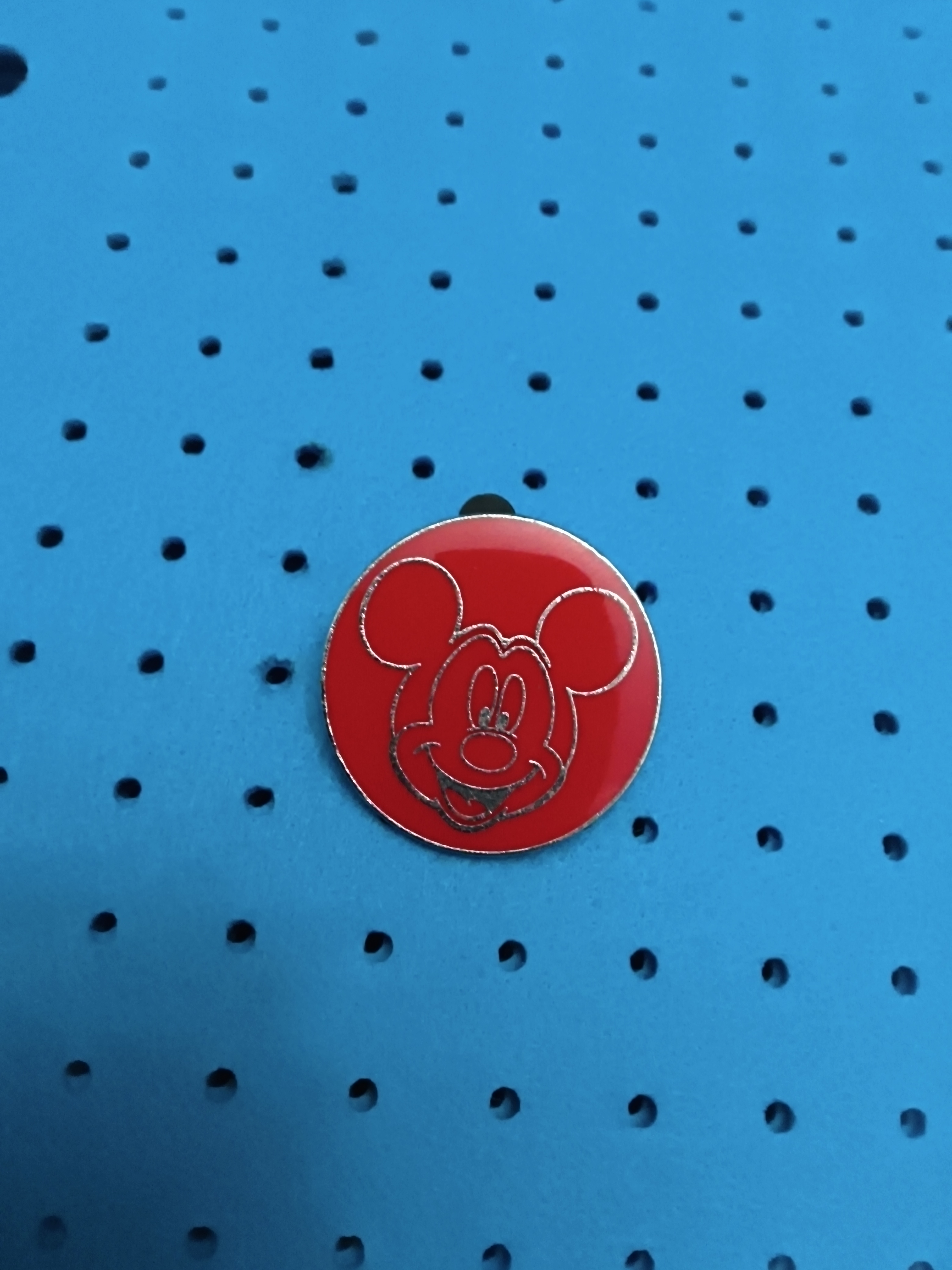 Mickey Mouse Red Circle Sketch Face Individual Disney Trading Pin