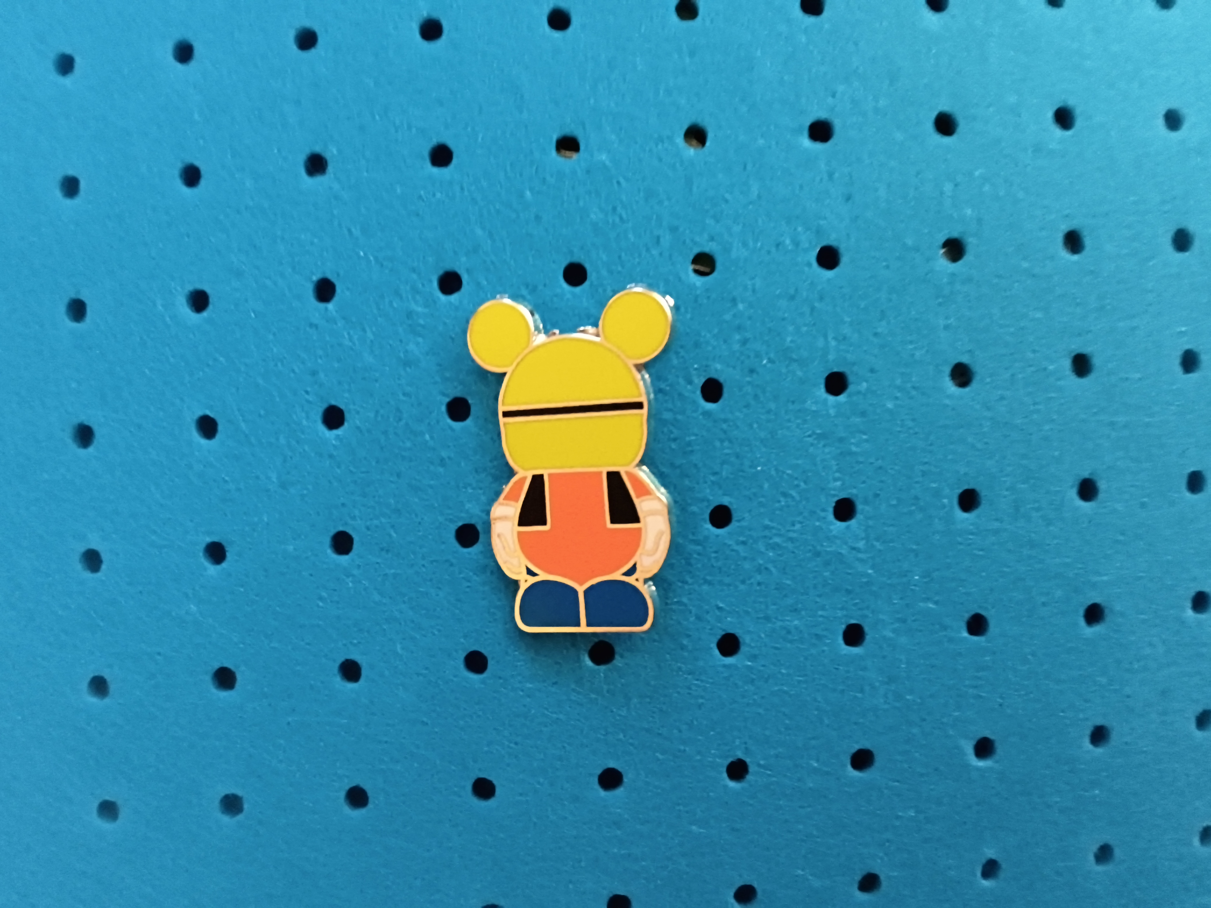 Disney Pin: Vinylmation Finding Nemo - Selling Around $13