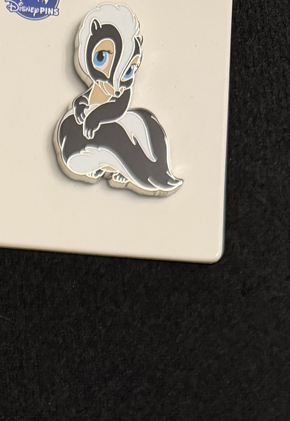 Disney owl enamel trading pin 100