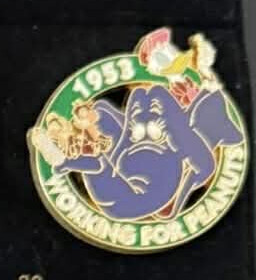Disney DS  Working for Peanuts  100 Years of Dreams #88 Pin