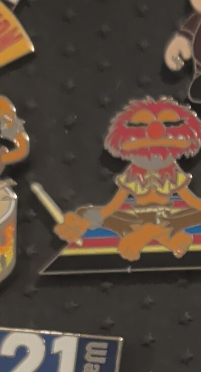 Disney Parks 2025 The Muppets Pin Kermit Miss Piggy Animal Fozzie  - YOU CHOOSE