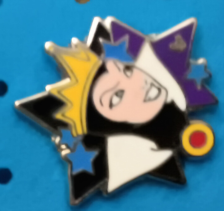 DISNEY WDW 2012 HIDDEN MICKEY SERIES STAR CHARACTERS EVIL QUEEN VILLAIN PIN