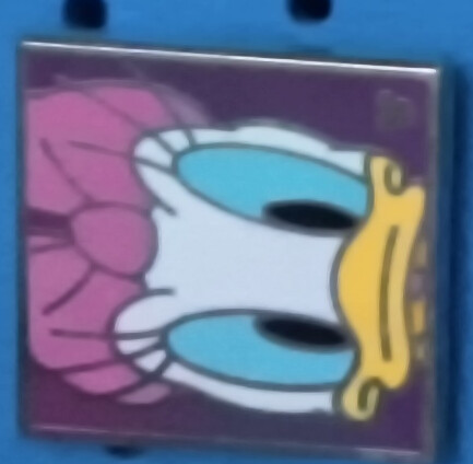 Disney Hidden Mickey Series Character Faces Daisy Duck Pin 2012