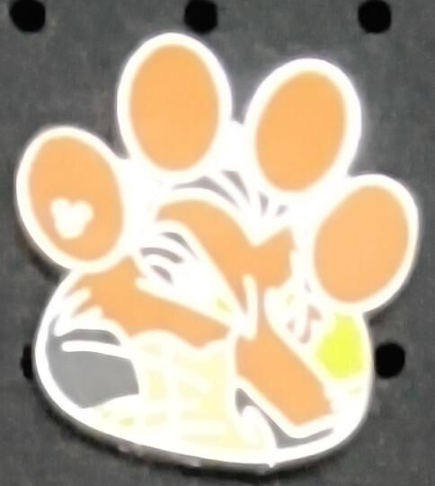 Disney Trading Pin Pumbaa Paw Print Silver Chaser Lion King