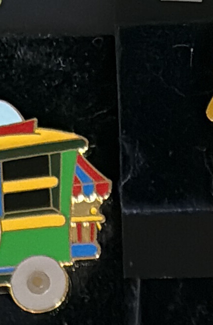 Disney Pins - Mickey Pin Parade - Wagon