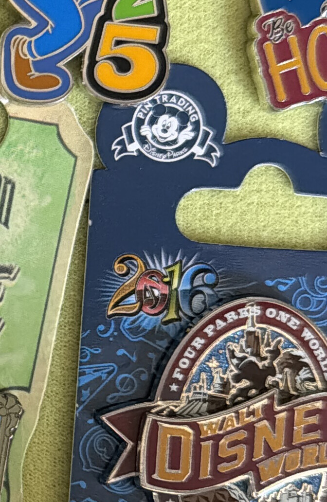 Disneyland Half Marathon 2025 Weekend Run DISNEY PINS SET Of 7 LE/LR