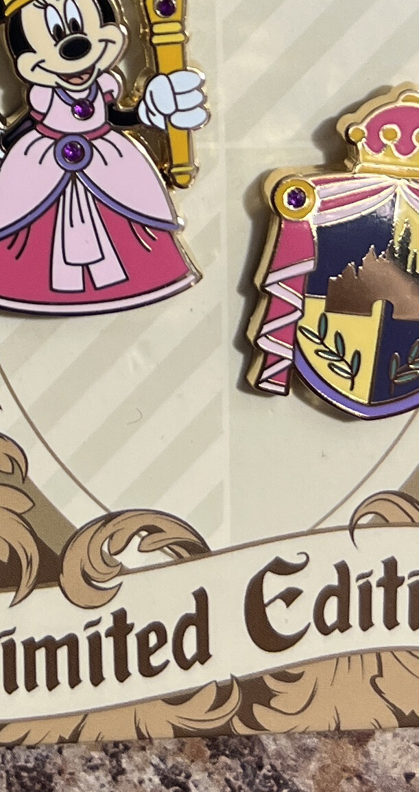 PALM Pink A la Mode Kingdom Princess Minnie Mouse LE 300 Disney Pin