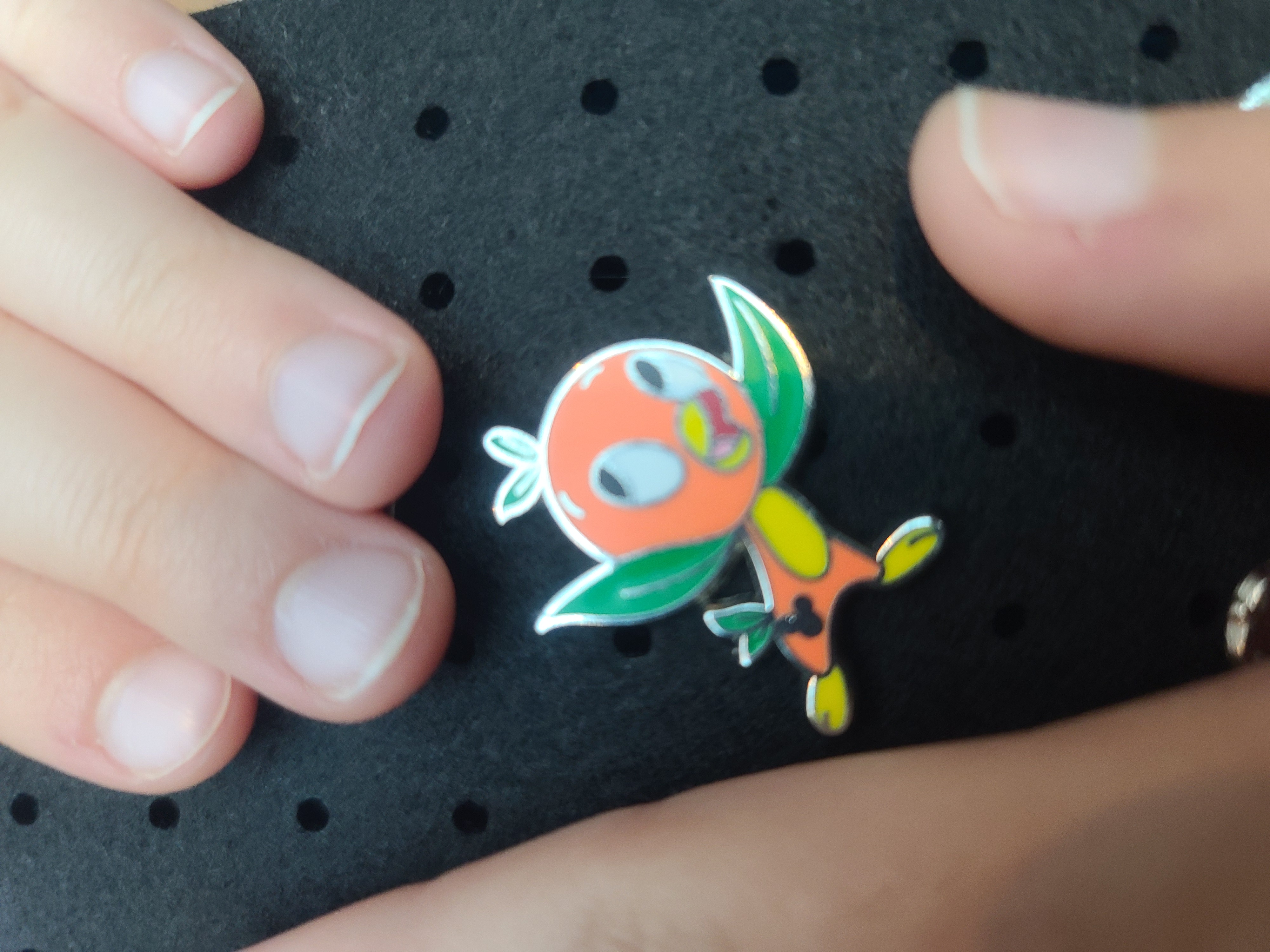 Disney Pin Orange Bird Wings Open Singing Hidden Mickey