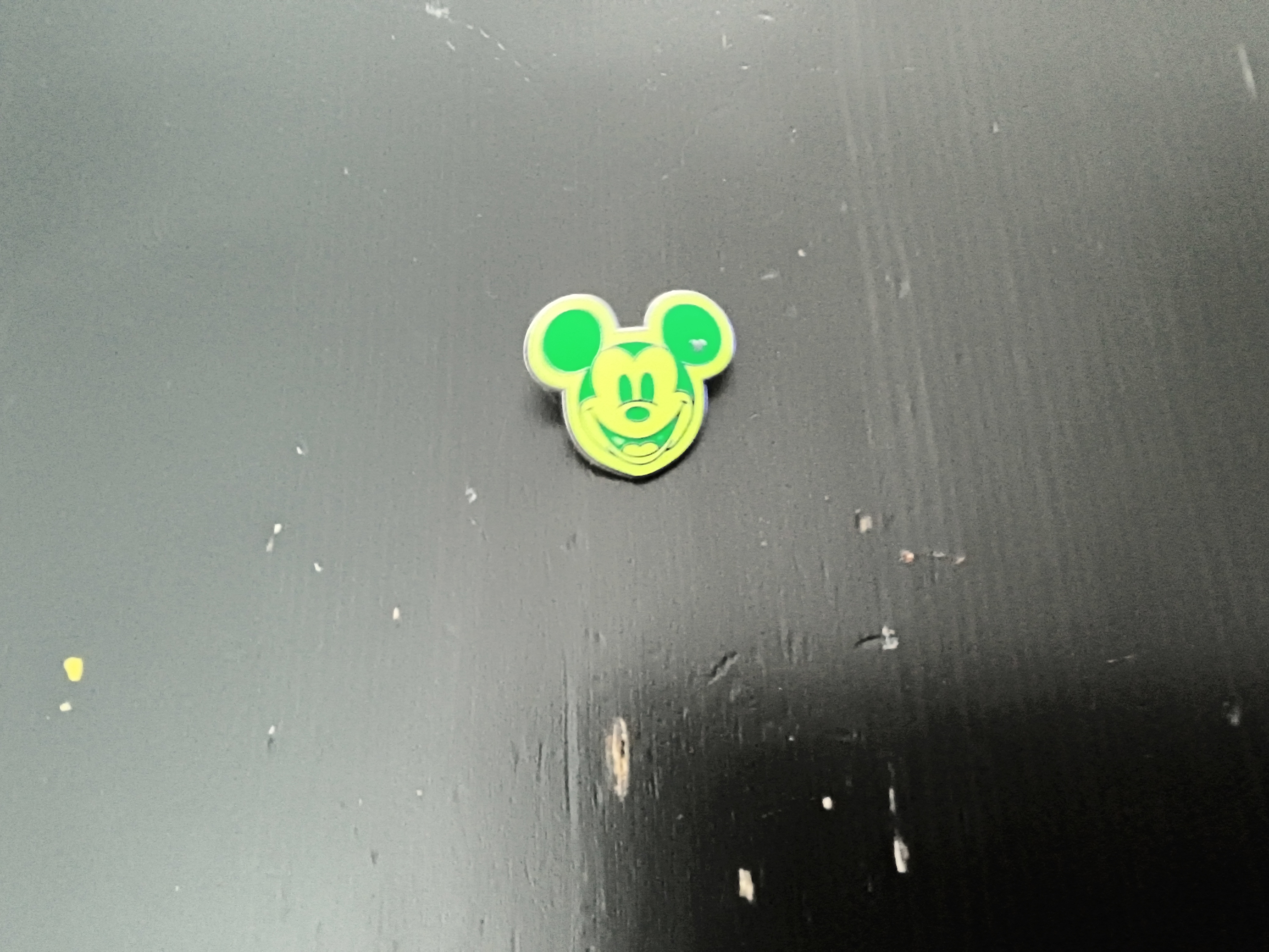 2008 Disney Limited Edition Mickey Mouse Green Hidden Mickey 3 of 5 Trading Pin