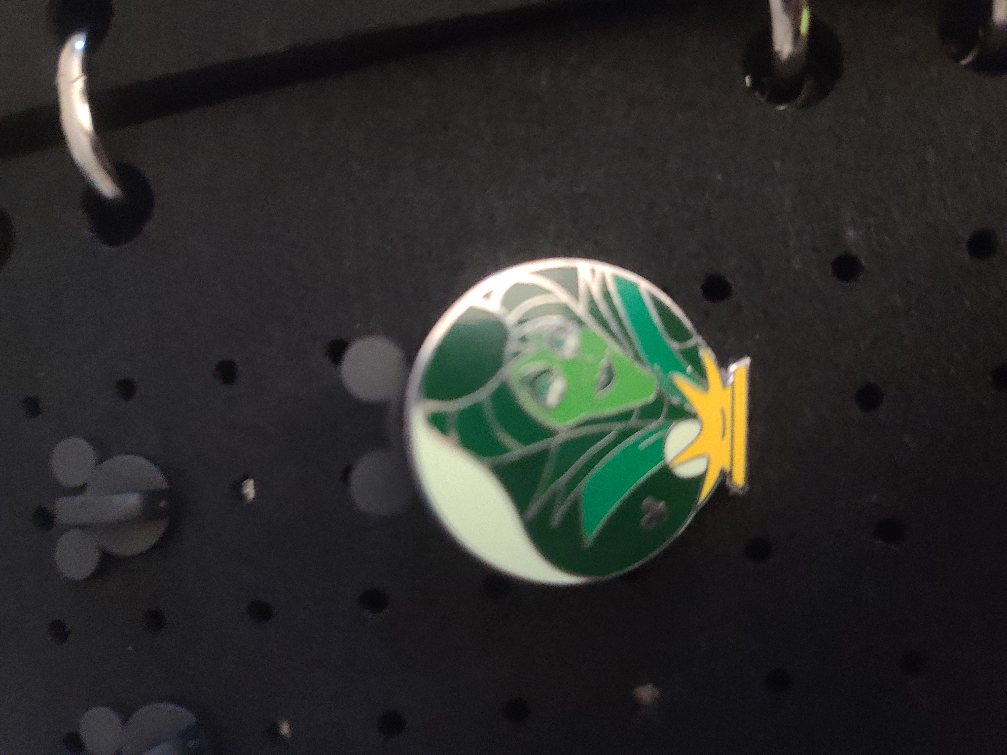 Maleficent Mistress Of All Evil Sleeping Beauty Green Hidden A Mickey Pin 